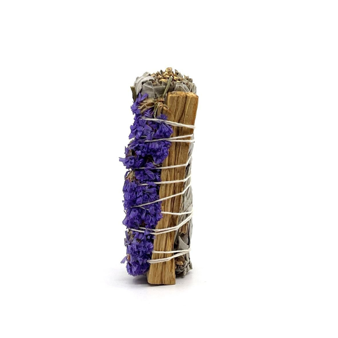 Sahumerio de Salvia blanca con Palo Santo y Sinuata Morada (Lavanda del Mar)